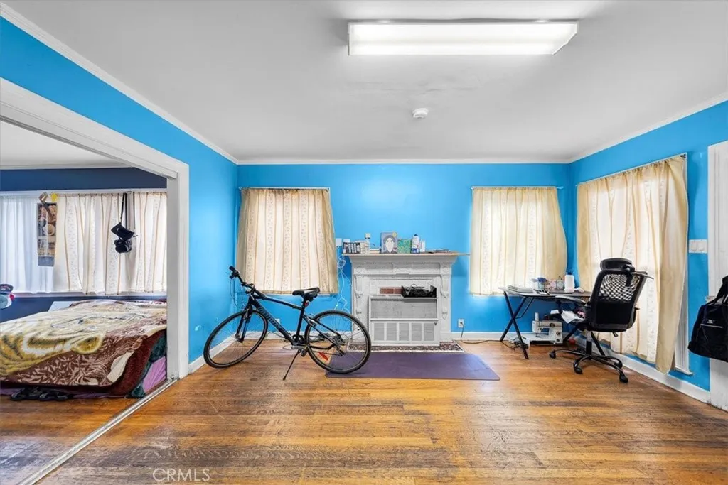 1236 W Martin Luther King Jr Boulevard, Los Angeles, California 90037 home-pic-47